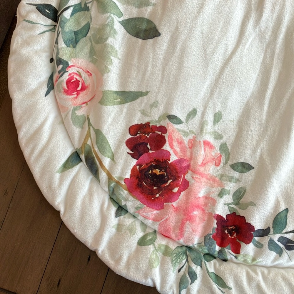 Floral Baby Milestone Blanket - Picture 5 of 6